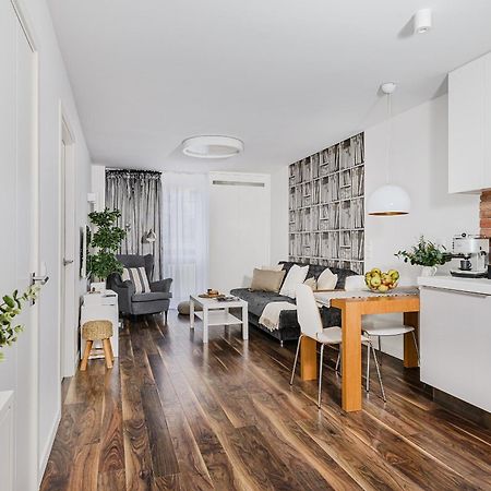 P&O Apartments Plac Grzybowski Varşova Dış mekan fotoğraf